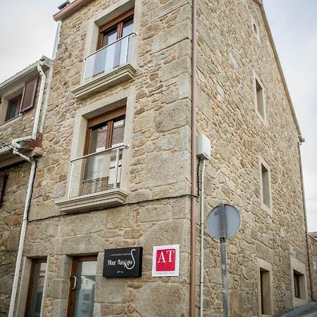 Apartamentos Turisticos Haz Amigo Muxia Bagian luar foto