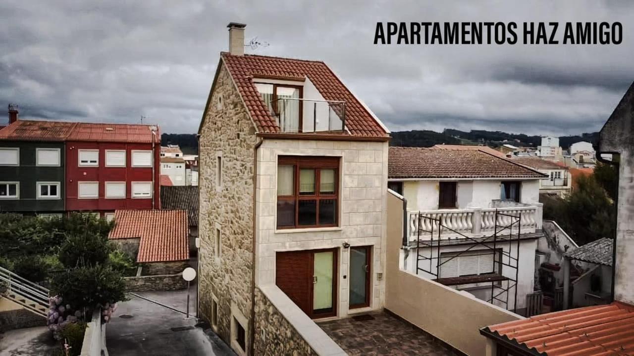 Apartamentos Turisticos Haz Amigo Muxia Bagian luar foto