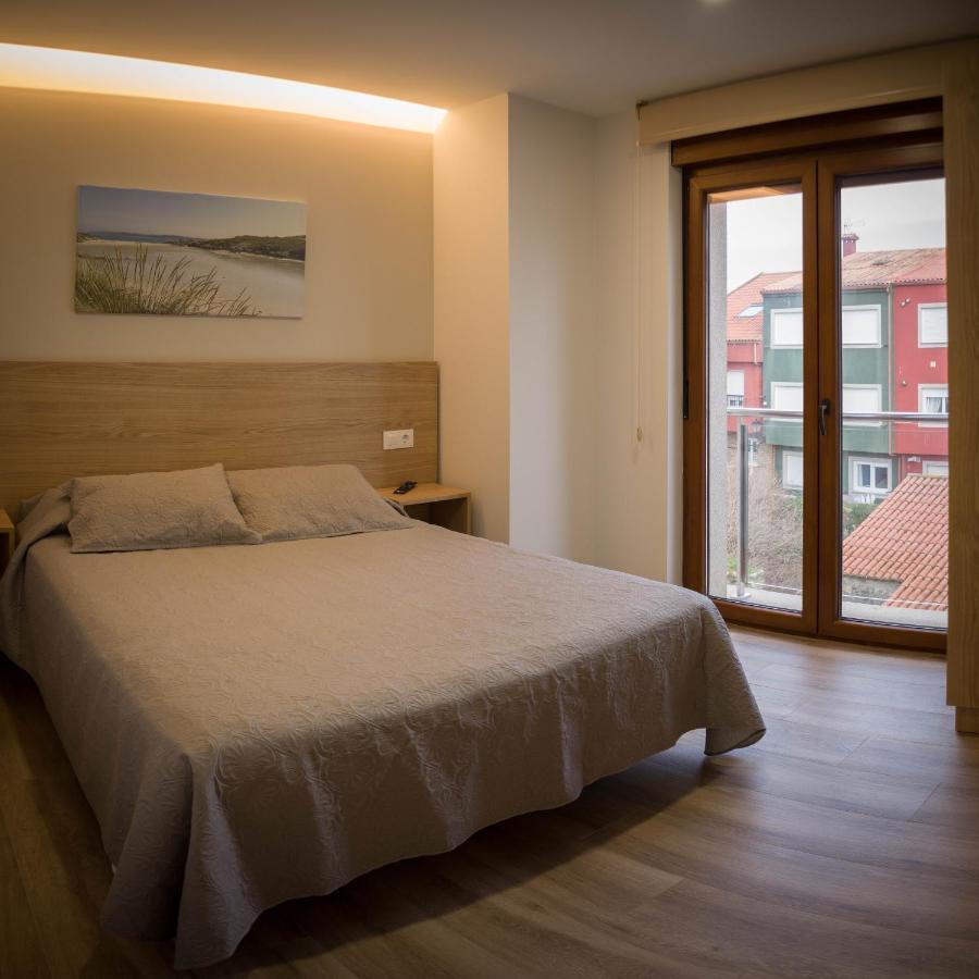 Apartamentos Turisticos Haz Amigo Muxia Bagian luar foto