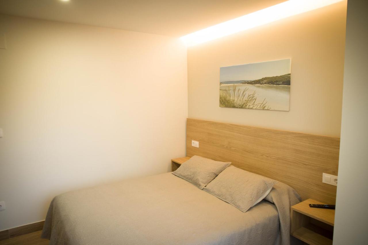Apartamentos Turisticos Haz Amigo Muxia Bagian luar foto