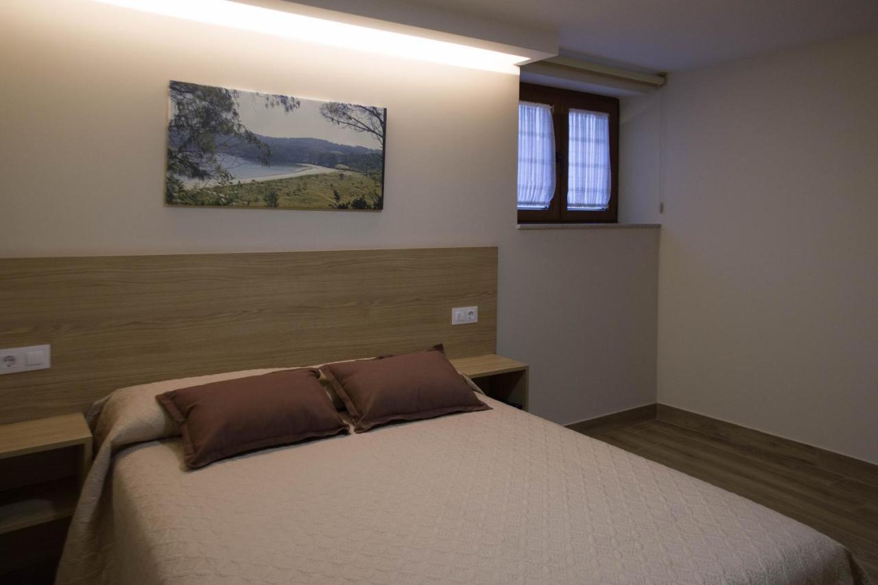 Apartamentos Turisticos Haz Amigo Muxia Bagian luar foto