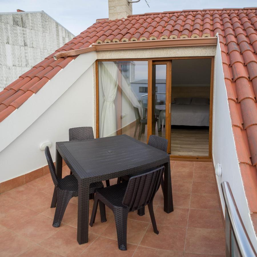 Apartamentos Turisticos Haz Amigo Muxia Bagian luar foto