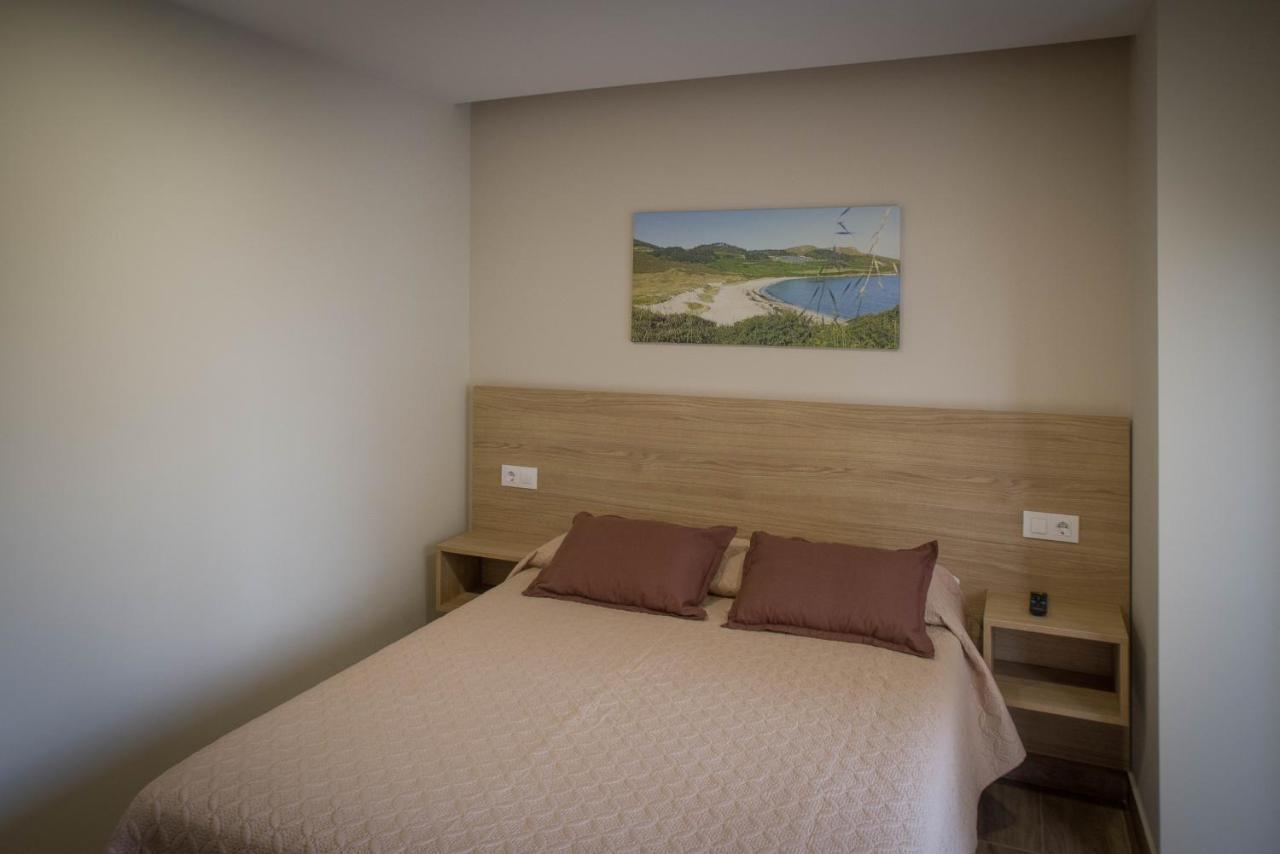 Apartamentos Turisticos Haz Amigo Muxia Bagian luar foto